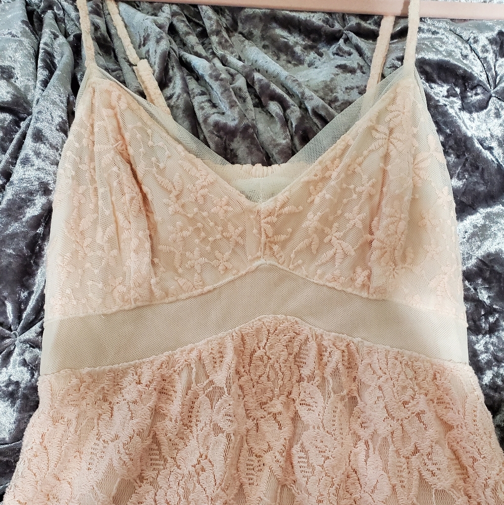 Abercrombie light pink dress